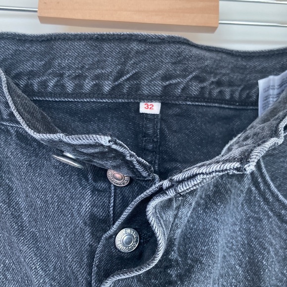 Levi’s Distressed Denim Skirt - Picture 5 of 5